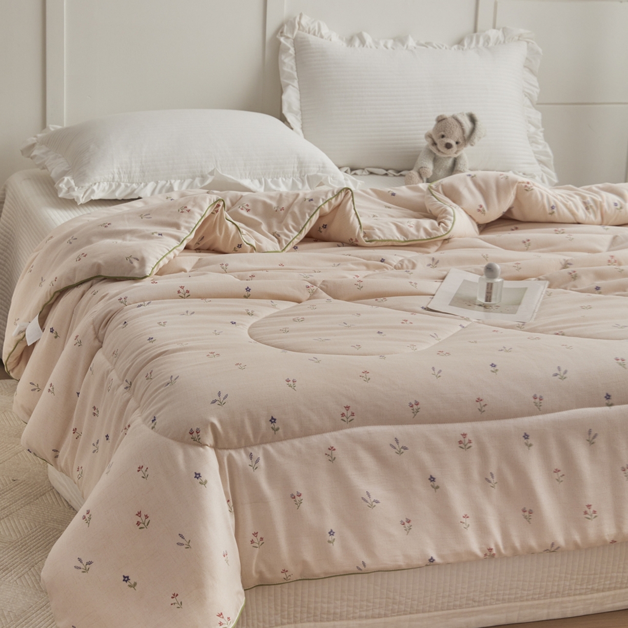 91家纺网 家纺一手货源 找家纺 尊妙被业 2026新款小奶芙大豆夏被夏凉被空调被 杏花微雨