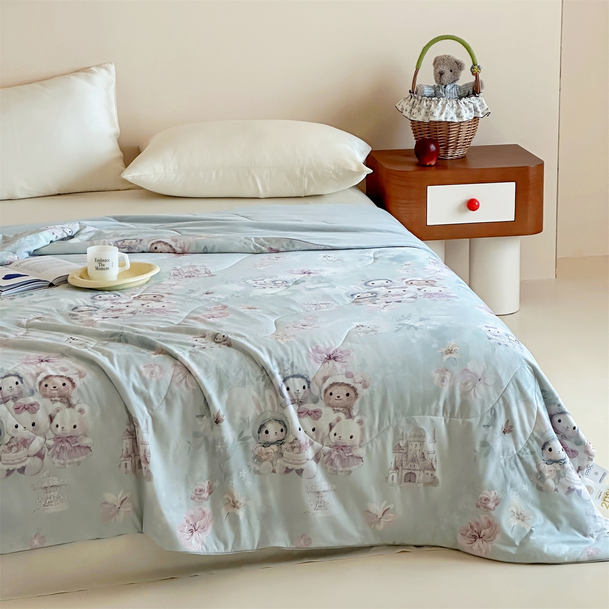 91家纺网 家纺一手货源 找家纺 傲蕾良品 2026新款【冷凝一号】高定锦氨针织蚕丝冰皮被 布偶娃娃