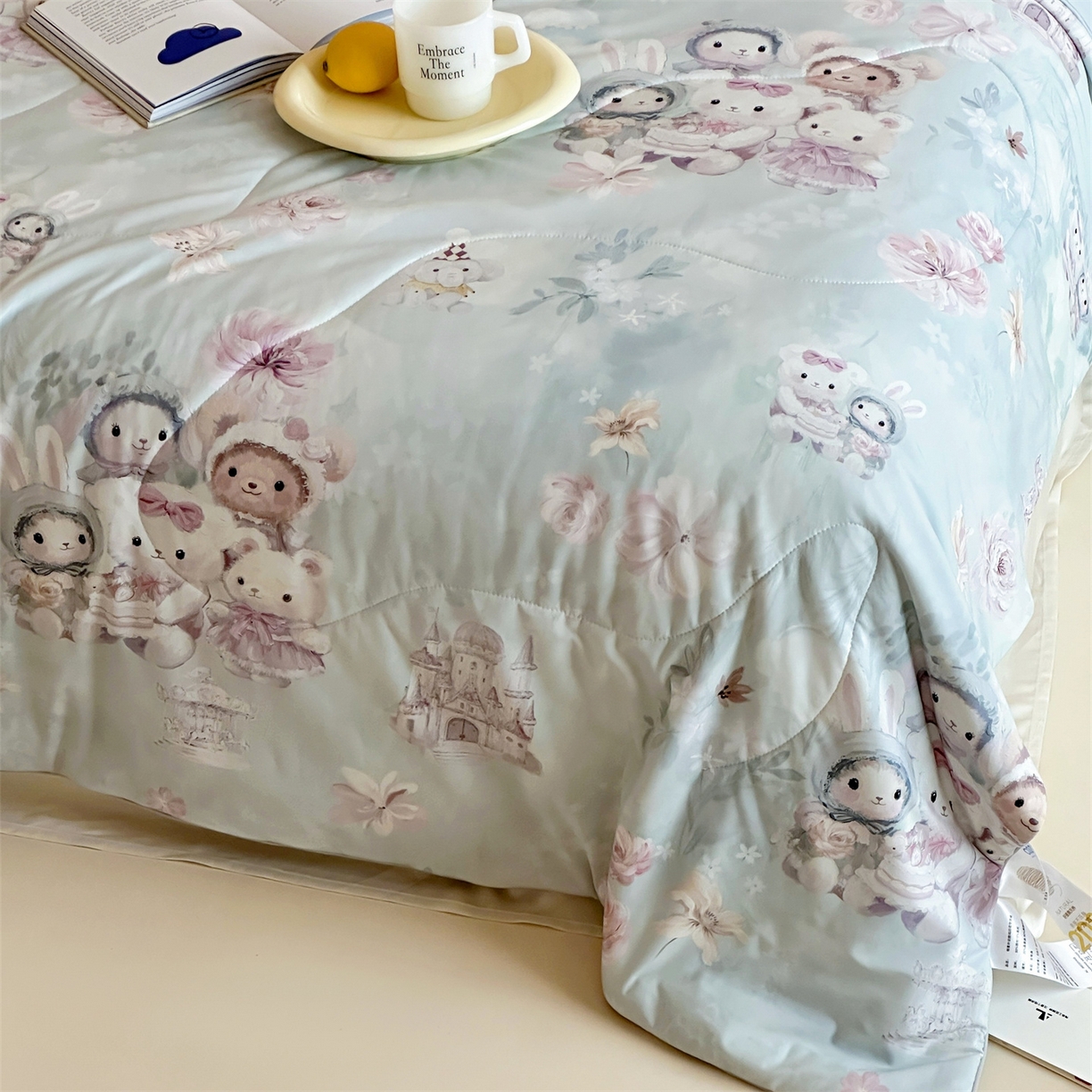 91家纺网 家纺一手货源 找家纺 傲蕾良品 2026新款【冷凝一号】高定锦氨针织蚕丝冰皮被 布偶娃娃