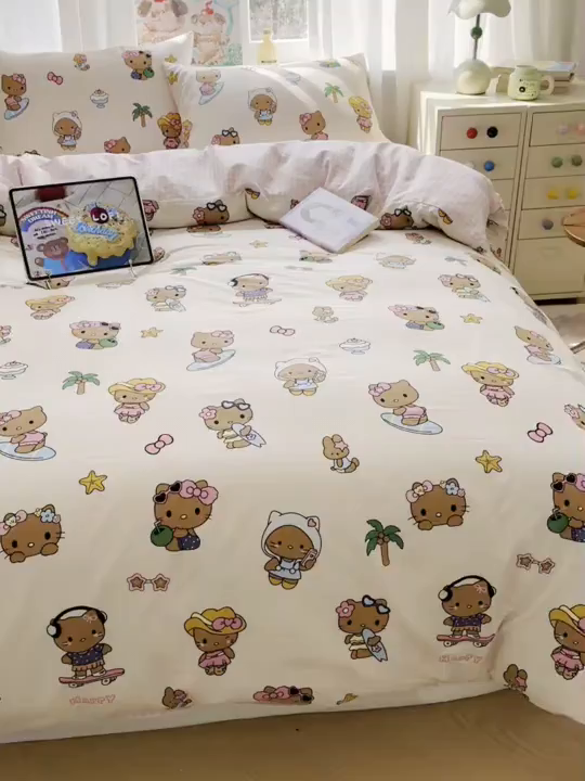 91家纺网 家纺一手货源 找家纺 六巷胡同 2026新款40支全棉13070INS卡通单品被套 度假冲浪猫