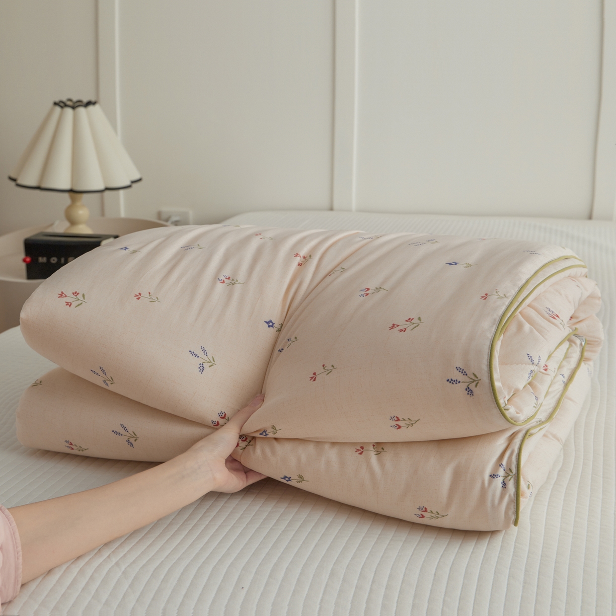 91家纺网 家纺一手货源 找家纺 尊妙被业 2026新款小奶芙大豆夏被夏凉被空调被 杏花微雨