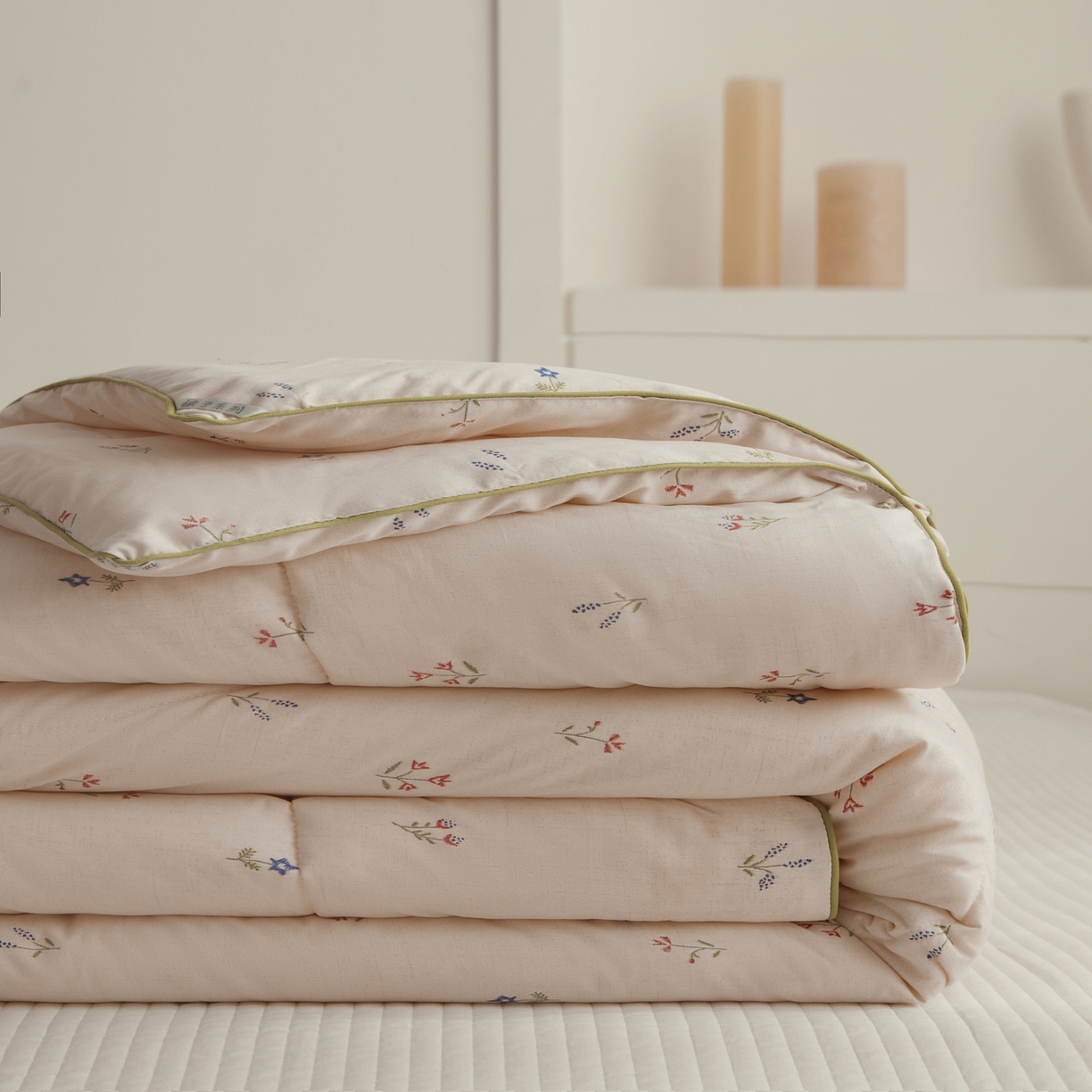 91家纺网 家纺一手货源 找家纺 尊妙被业 2026新款小奶芙大豆夏被夏凉被空调被 杏花微雨