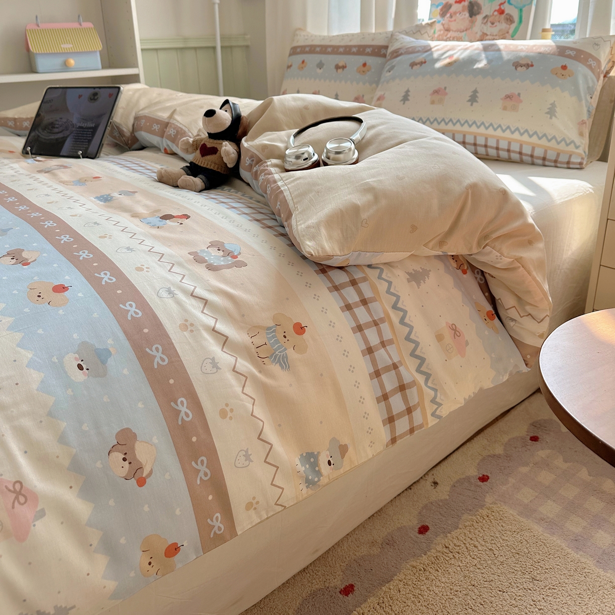 91家纺网 家纺一手货源 找家纺 六巷胡同 2026新款40支全棉13070INS卡通单品被套 费尔岛狗狗