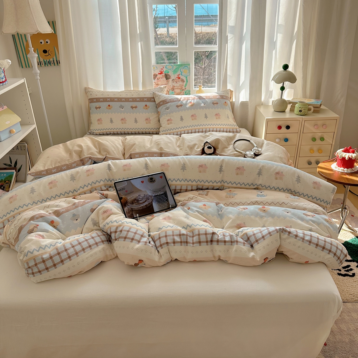 91家纺网 家纺一手货源 找家纺 六巷胡同 2026新款40支全棉13070INS卡通单品被套 费尔岛狗狗