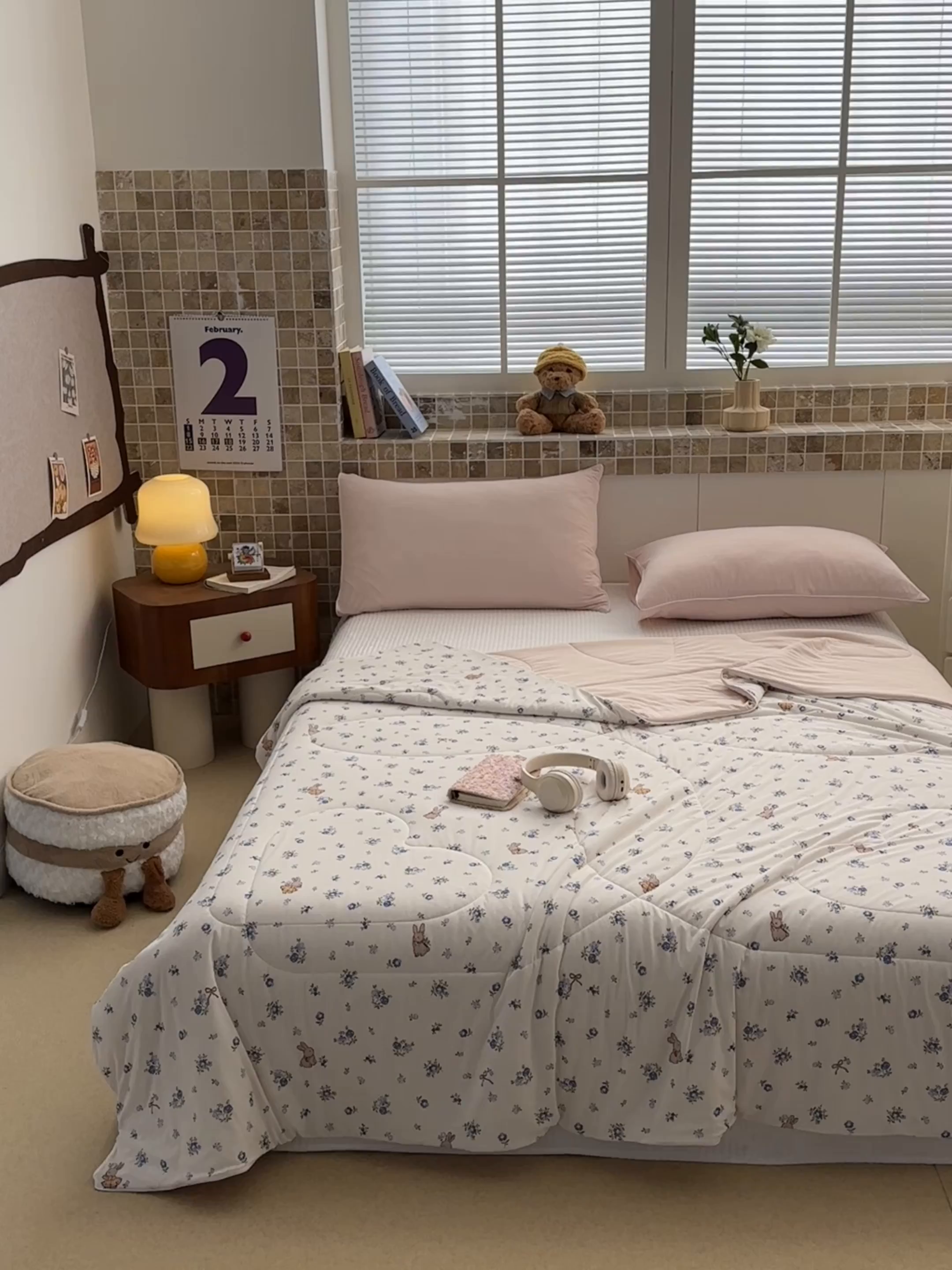 91家纺网 家纺一手货源 找家纺 鑫琪莱家纺 2026新款印花冰皮软心凉凉被夏被 蓝叶小兔-咖