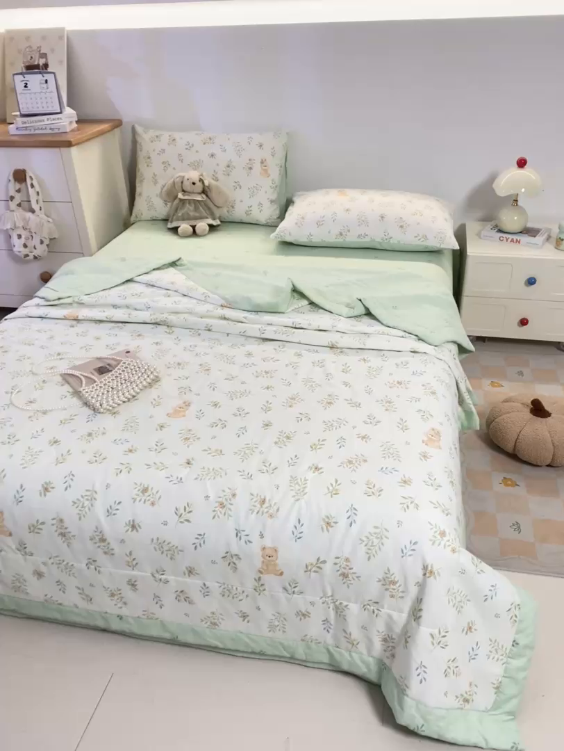 91家纺网 家纺一手货源 找家纺 红日子纺织品 2026新款全棉印花夏被夏凉被空调被 丽都倩影