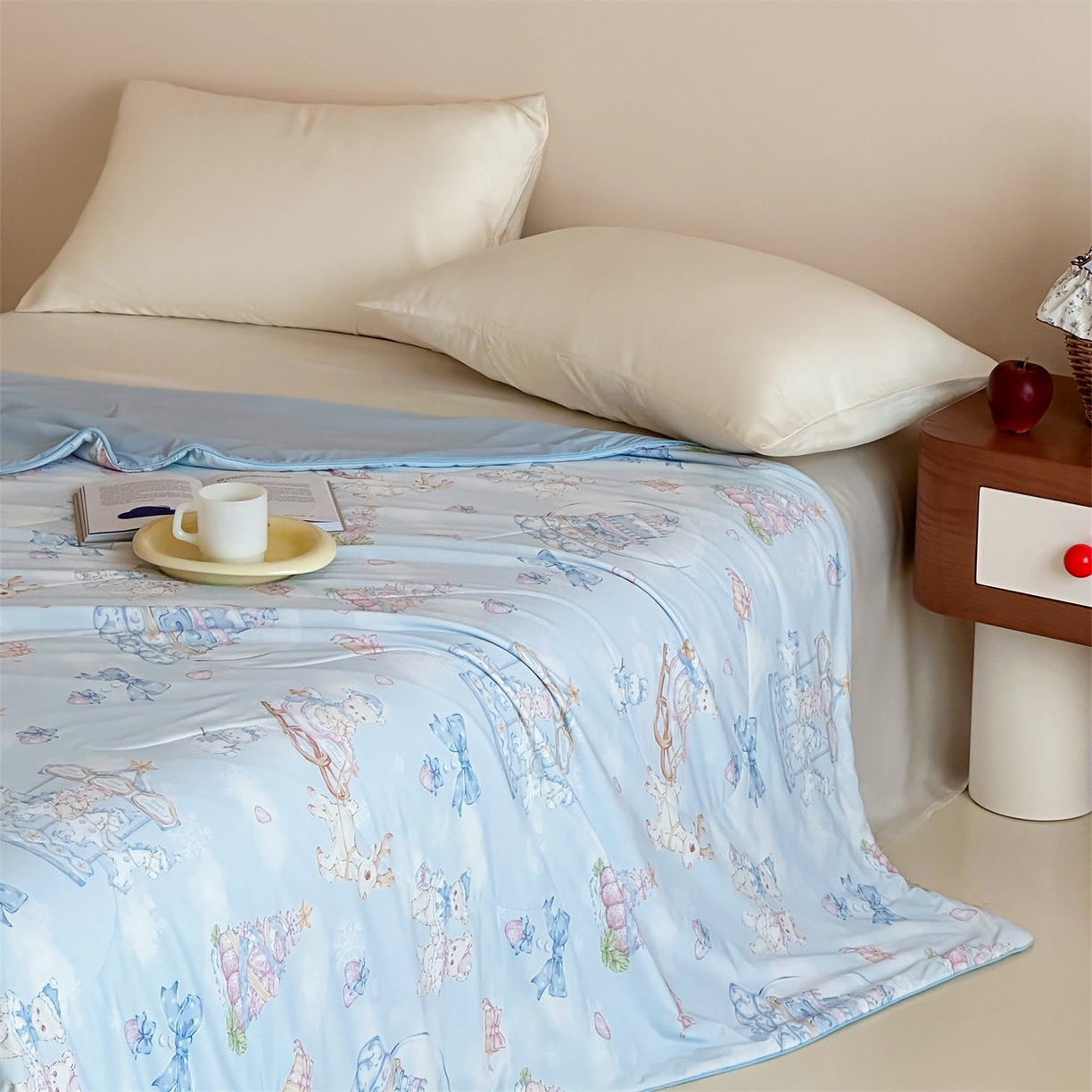 91家纺网 家纺一手货源 找家纺 傲蕾良品 2026新款【冷凝一号】高定锦氨针织蚕丝冰皮被 蛋糕派对