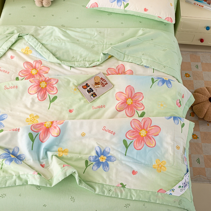 91家纺网 家纺一手货源 找家纺 红日子纺织品 2026新款全棉印花夏被夏凉被空调被 恋恋花语