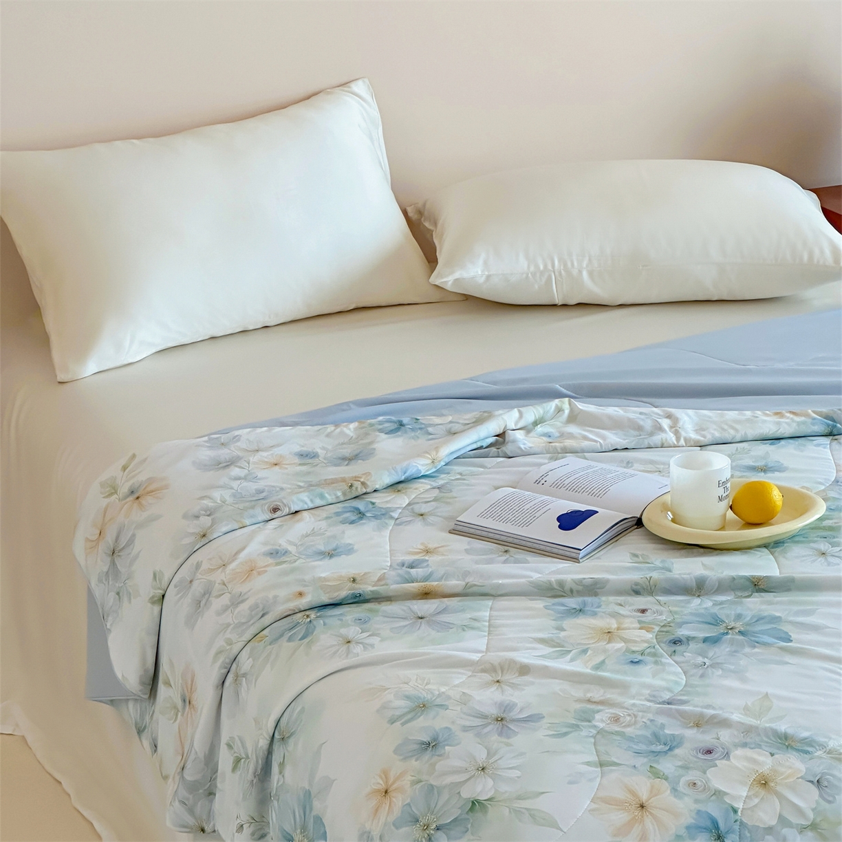 91家纺网 家纺一手货源 找家纺 傲蕾良品 2026新款【冷凝一号】高定锦氨针织蚕丝冰皮被 绿野仙踪