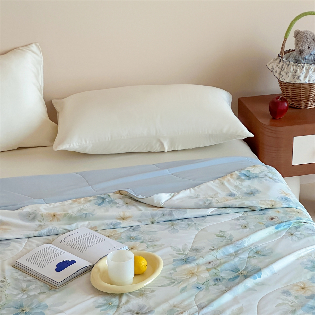 91家纺网 家纺一手货源 找家纺 傲蕾良品 2026新款【冷凝一号】高定锦氨针织蚕丝冰皮被 绿野仙踪