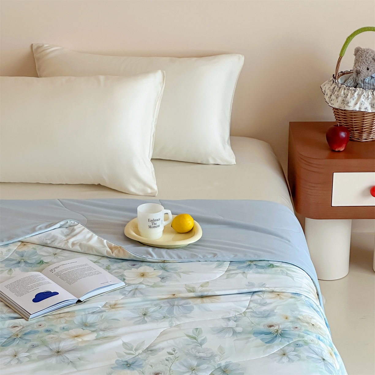 91家纺网 家纺一手货源 找家纺 傲蕾良品 2026新款【冷凝一号】高定锦氨针织蚕丝冰皮被 绿野仙踪