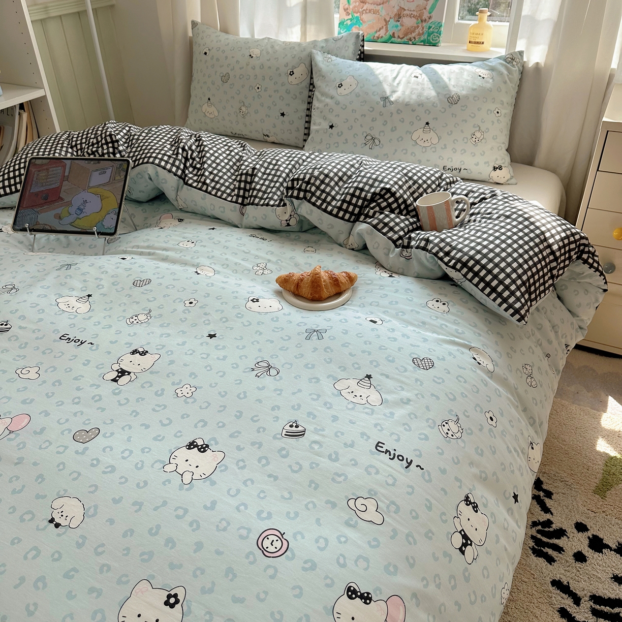 91家纺网 家纺一手货源 找家纺 六巷胡同 2026新款40支全棉13070INS卡通单品被套 海盐豹纹猫