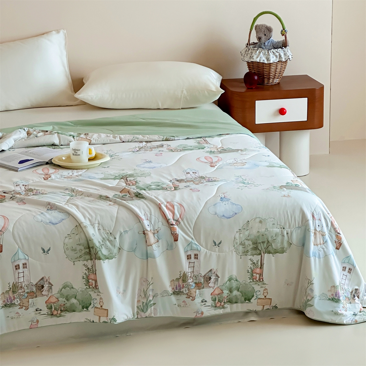 91家纺网 家纺一手货源 找家纺 傲蕾良品 2026新款【冷凝一号】高定锦氨针织蚕丝冰皮被 奇幻森林