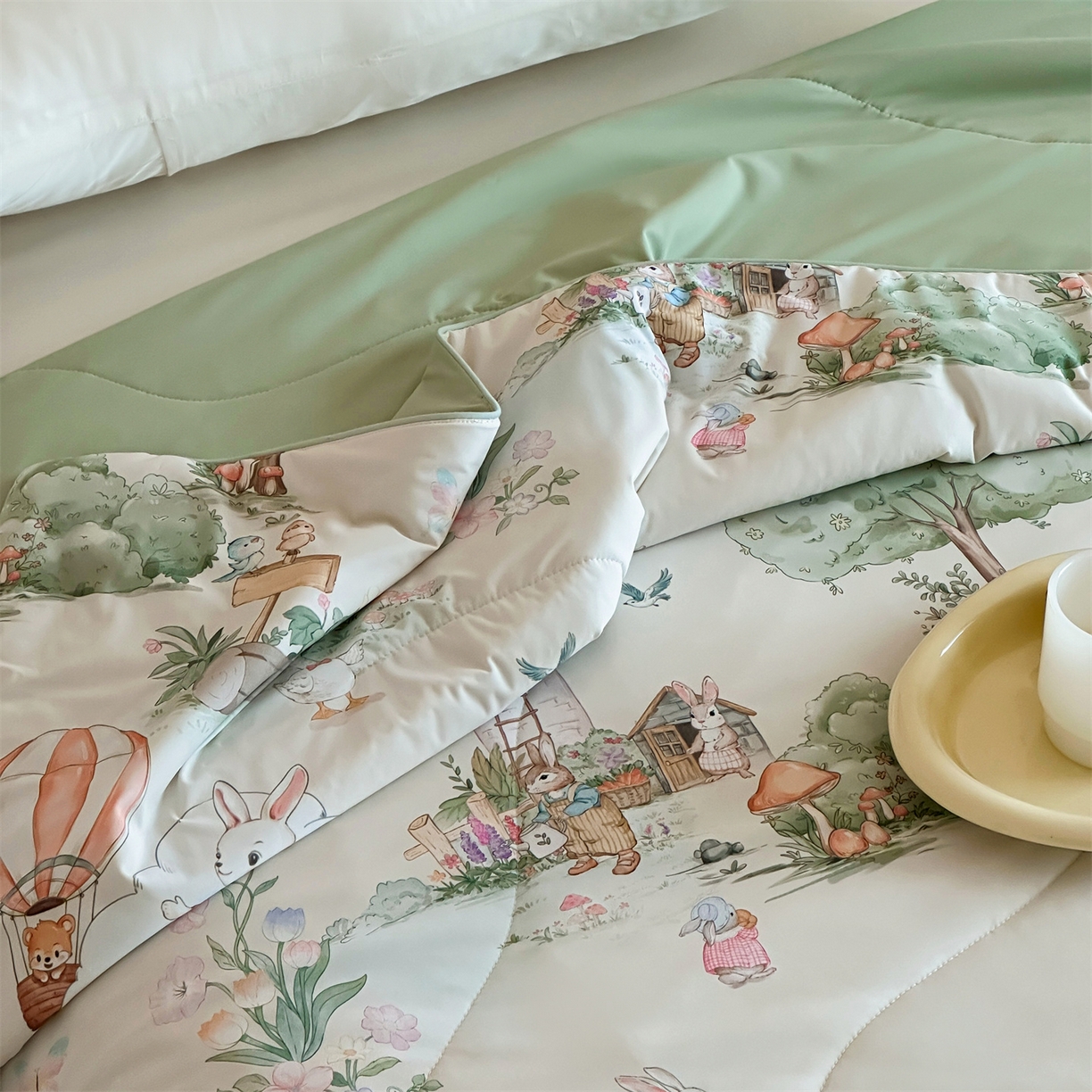 91家纺网 家纺一手货源 找家纺 傲蕾良品 2026新款【冷凝一号】高定锦氨针织蚕丝冰皮被 奇幻森林