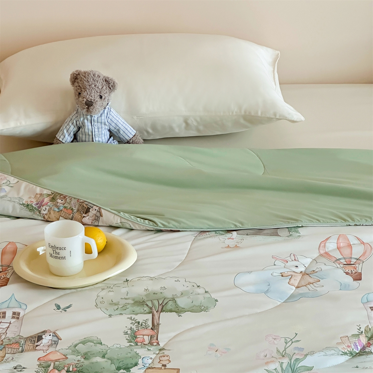 91家纺网 家纺一手货源 找家纺 傲蕾良品 2026新款【冷凝一号】高定锦氨针织蚕丝冰皮被 奇幻森林