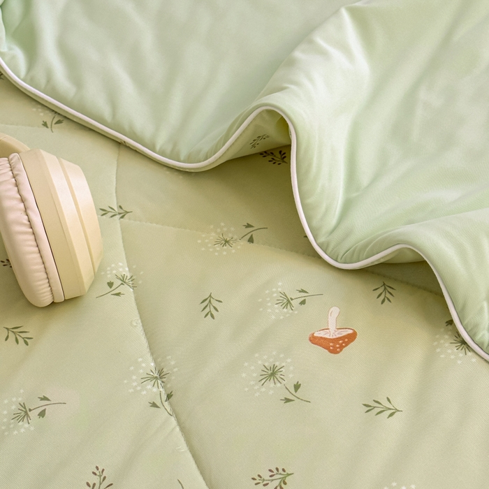 91家纺网 家纺一手货源 找家纺 鑫琪莱家纺 2026新款印花冰皮软心凉凉被夏被 绿野仙踪