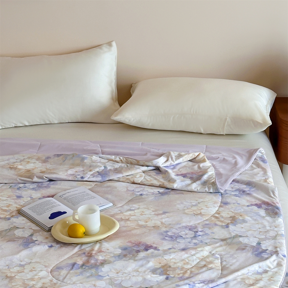 91家纺网 家纺一手货源 找家纺 傲蕾良品 2026新款【冷凝一号】高定锦氨针织蚕丝冰皮被 绣球花园