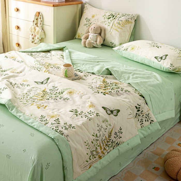 91家纺网 家纺一手货源 找家纺 红日子纺织品 2026新款全棉印花夏被夏凉被空调被 绿意盎然