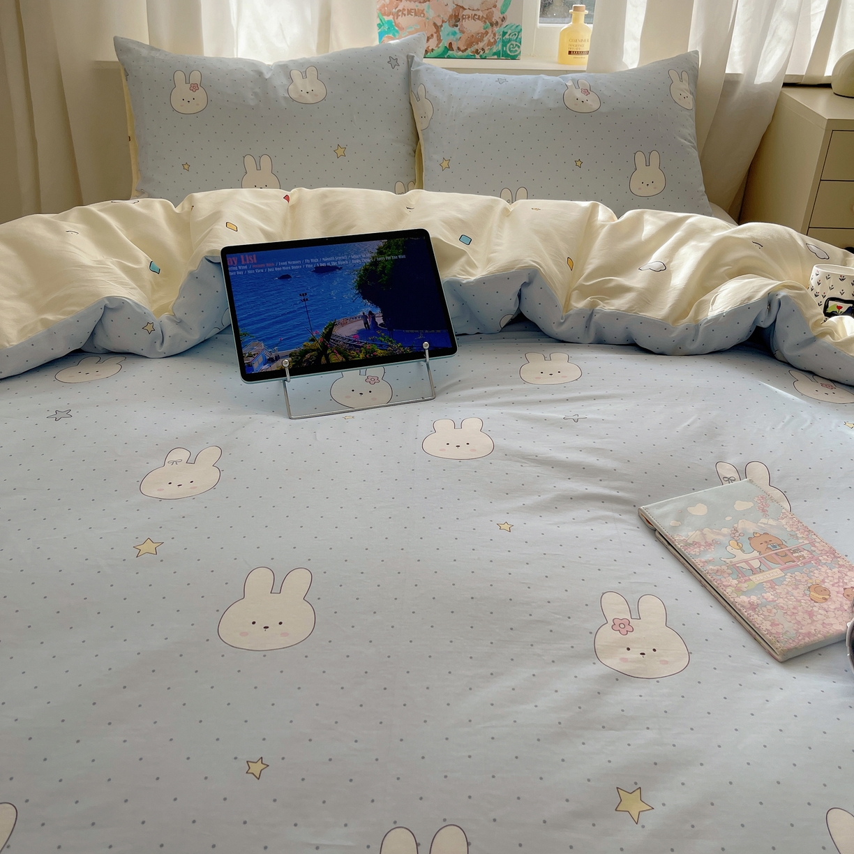 91家纺网 家纺一手货源 找家纺 六巷胡同 2026新款40支全棉13070INS卡通单品被套 蓝调波点兔