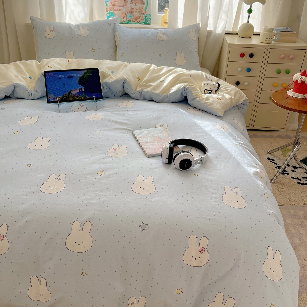 91家纺网 家纺一手货源 找家纺 六巷胡同 2026新款40支全棉13070INS卡通单品被套 蓝调波点兔