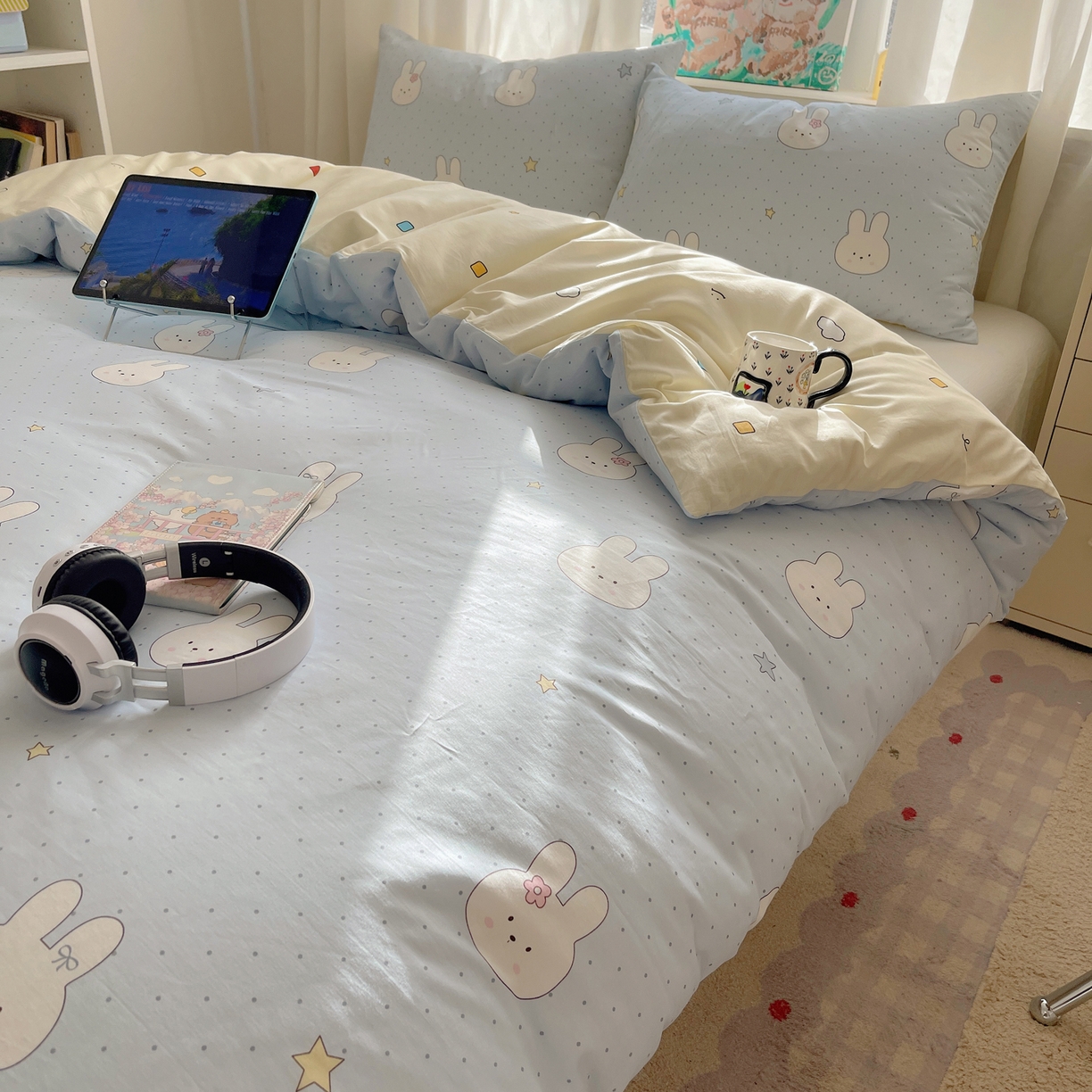 91家纺网 家纺一手货源 找家纺 六巷胡同 2026新款40支全棉13070INS卡通单品被套 蓝调波点兔