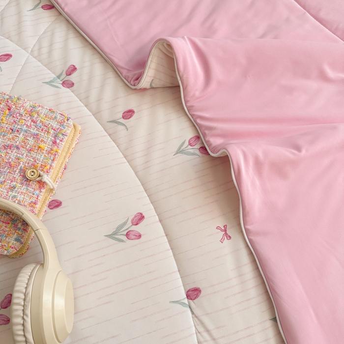 91家纺网 家纺一手货源 找家纺 鑫琪莱家纺 2026新款印花冰皮软心凉凉被夏被 悠然郁香