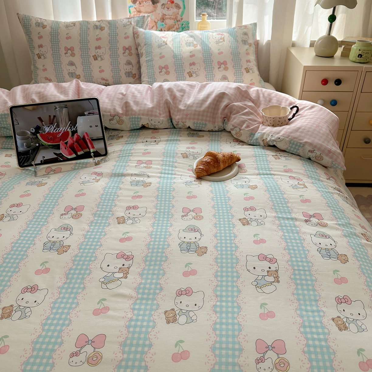 91家纺网 家纺一手货源 找家纺 六巷胡同 2026新款40支全棉13070INS卡通单品被套 萝莉樱桃猫