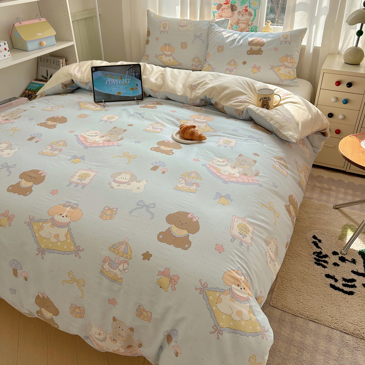 91家纺网 家纺一手货源 找家纺 六巷胡同 2026新款40支全棉13070INS卡通单品被套 猫狗游园会