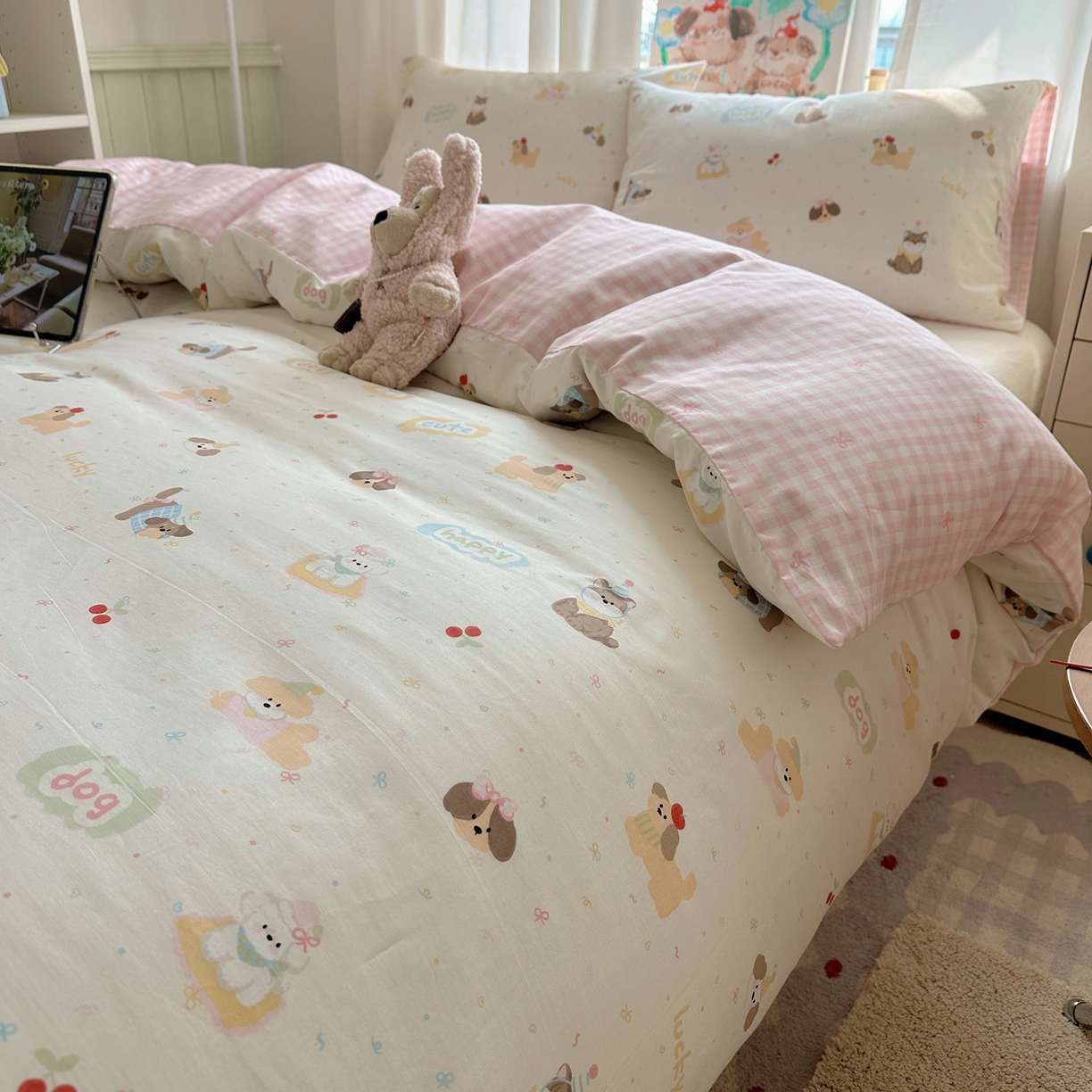 91家纺网 家纺一手货源 找家纺 六巷胡同 2026新款40支全棉13070INS卡通单品被套 汪星人派对