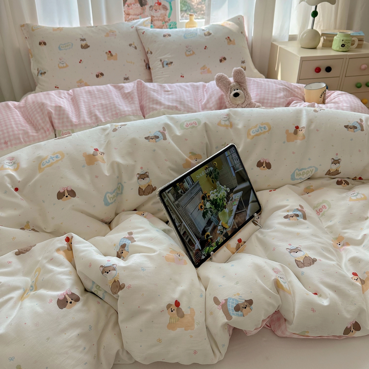 91家纺网 家纺一手货源 找家纺 六巷胡同 2026新款40支全棉13070INS卡通单品被套 汪星人派对