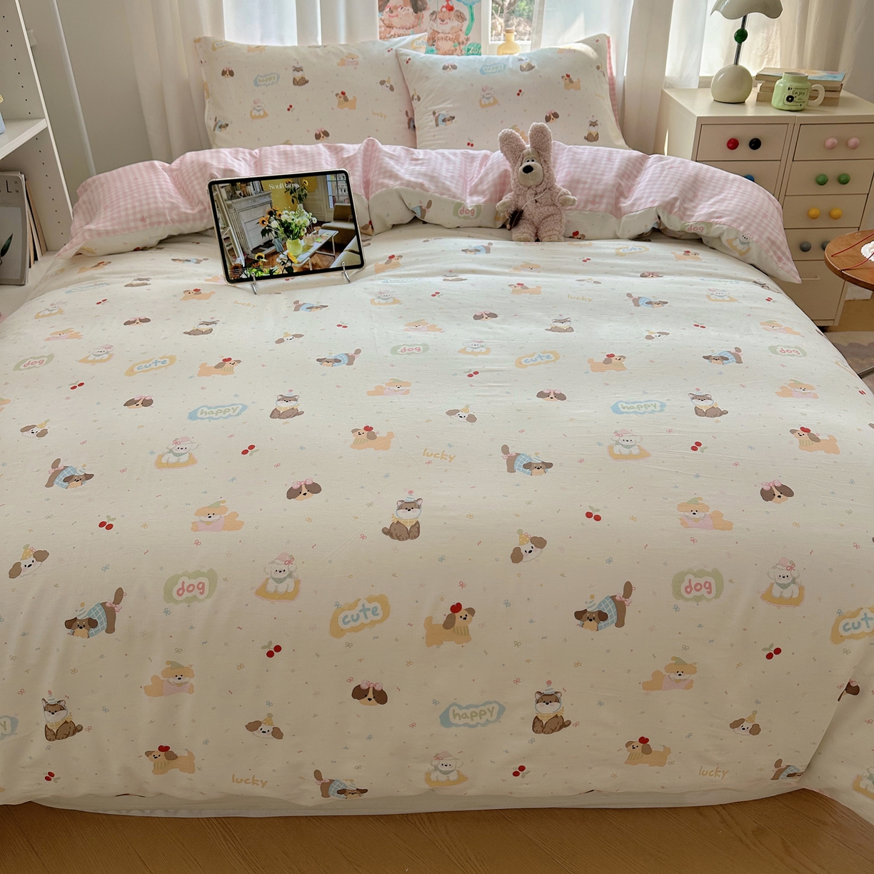 91家纺网 家纺一手货源 找家纺 六巷胡同 2026新款40支全棉13070INS卡通单品被套 汪星人派对