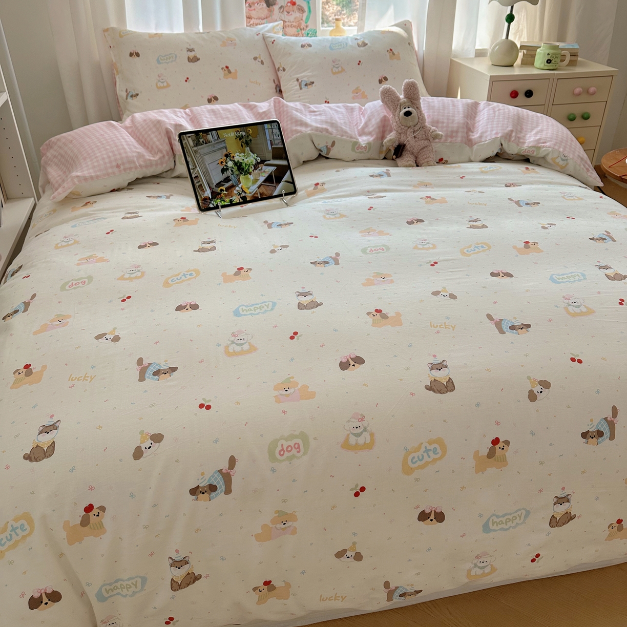 91家纺网 家纺一手货源 找家纺 六巷胡同 2026新款40支全棉13070INS卡通单品被套 汪星人派对