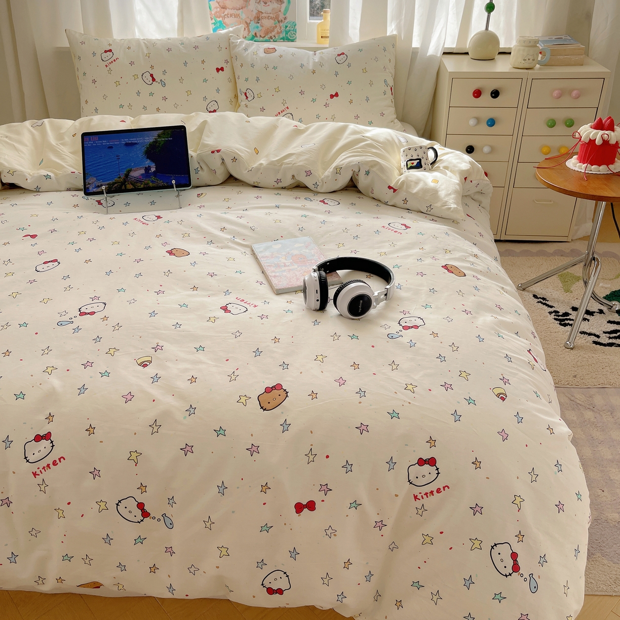 91家纺网 家纺一手货源 找家纺 六巷胡同 2026新款40支全棉13070INS卡通单品被套 星星萝莉猫