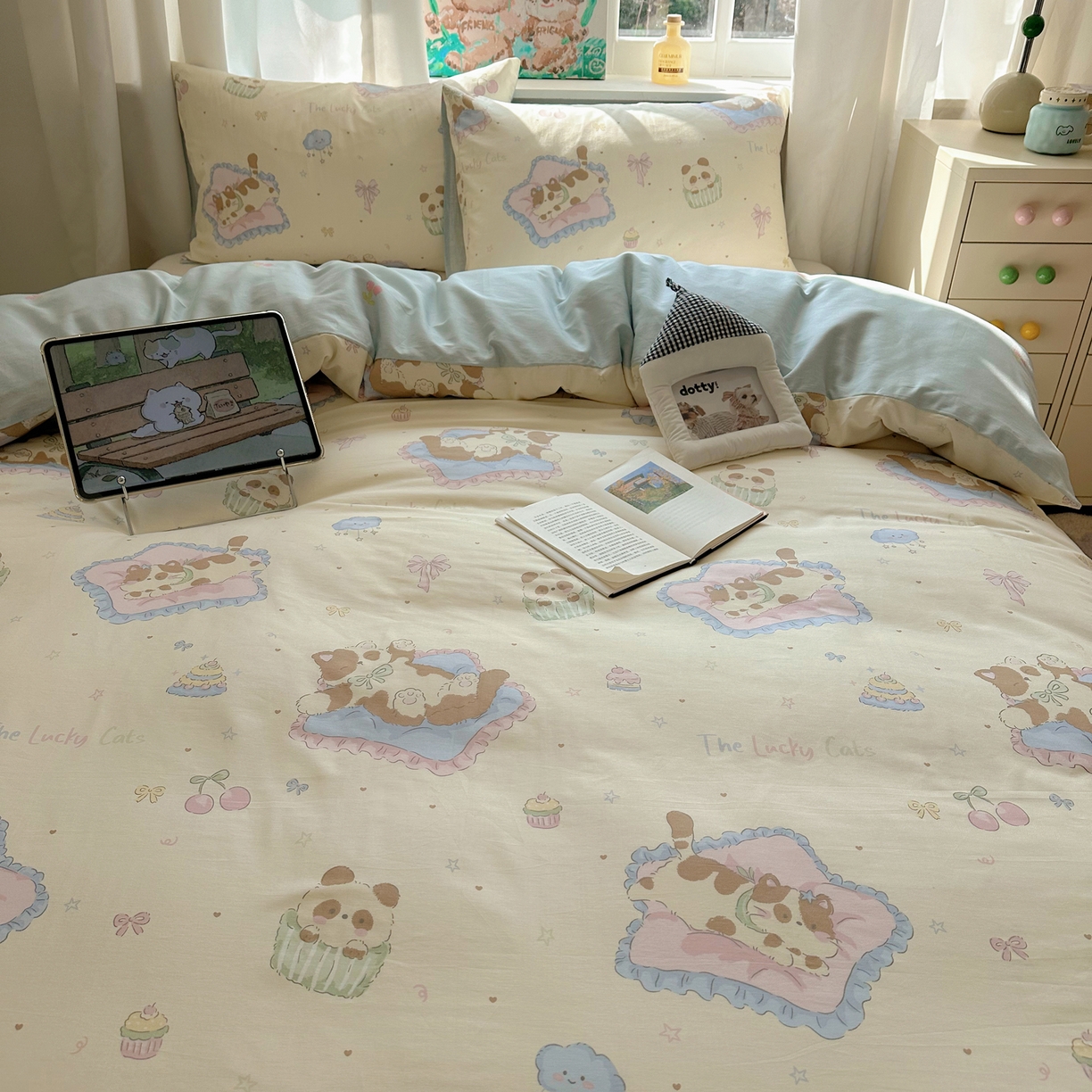 91家纺网 家纺一手货源 找家纺 六巷胡同 2026新款40支全棉13070INS卡通单品被套 慵懒猫咪崽