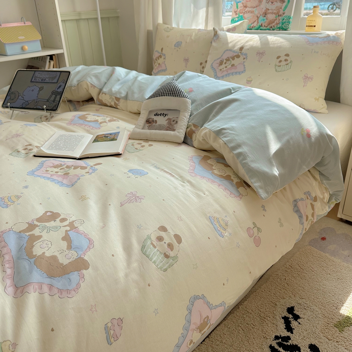 91家纺网 家纺一手货源 找家纺 六巷胡同 2026新款40支全棉13070INS卡通单品被套 慵懒猫咪崽