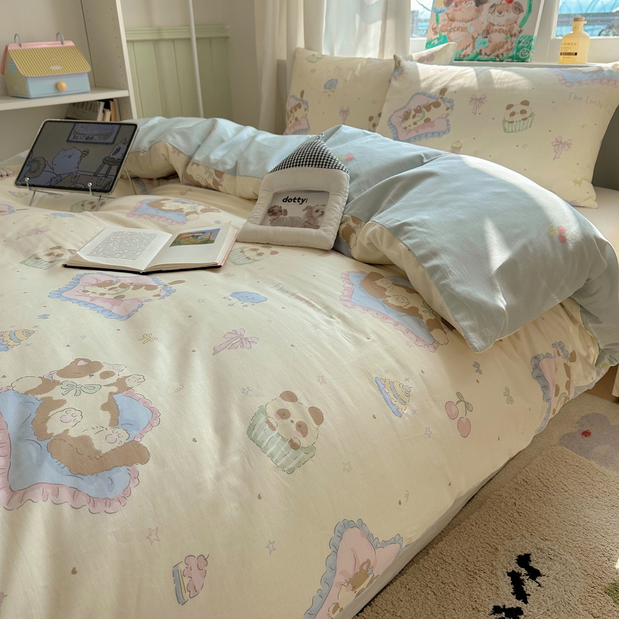 91家纺网 家纺一手货源 找家纺 六巷胡同 2026新款40支全棉13070INS卡通单品被套 慵懒猫咪崽