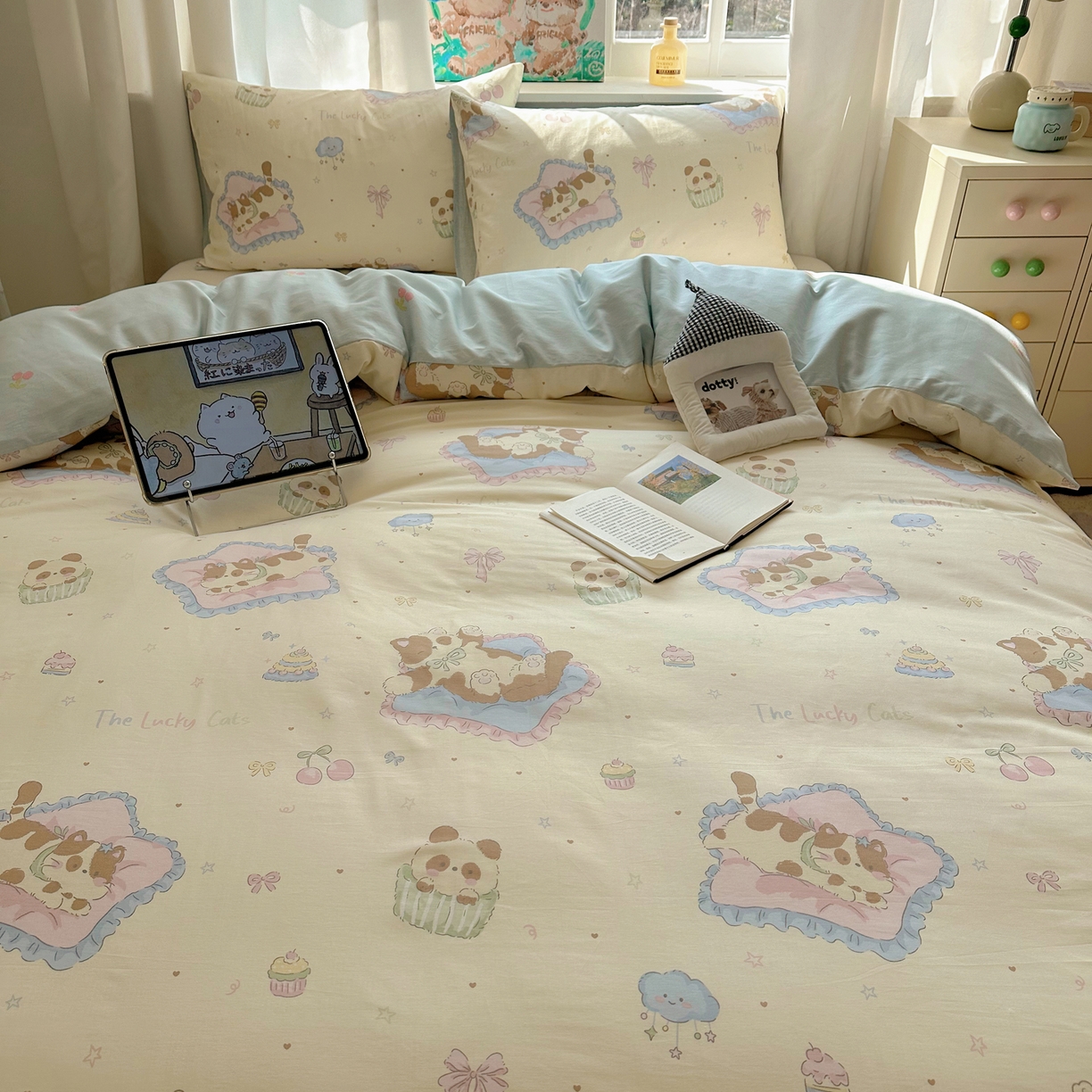 91家纺网 家纺一手货源 找家纺 六巷胡同 2026新款40支全棉13070INS卡通单品被套 慵懒猫咪崽