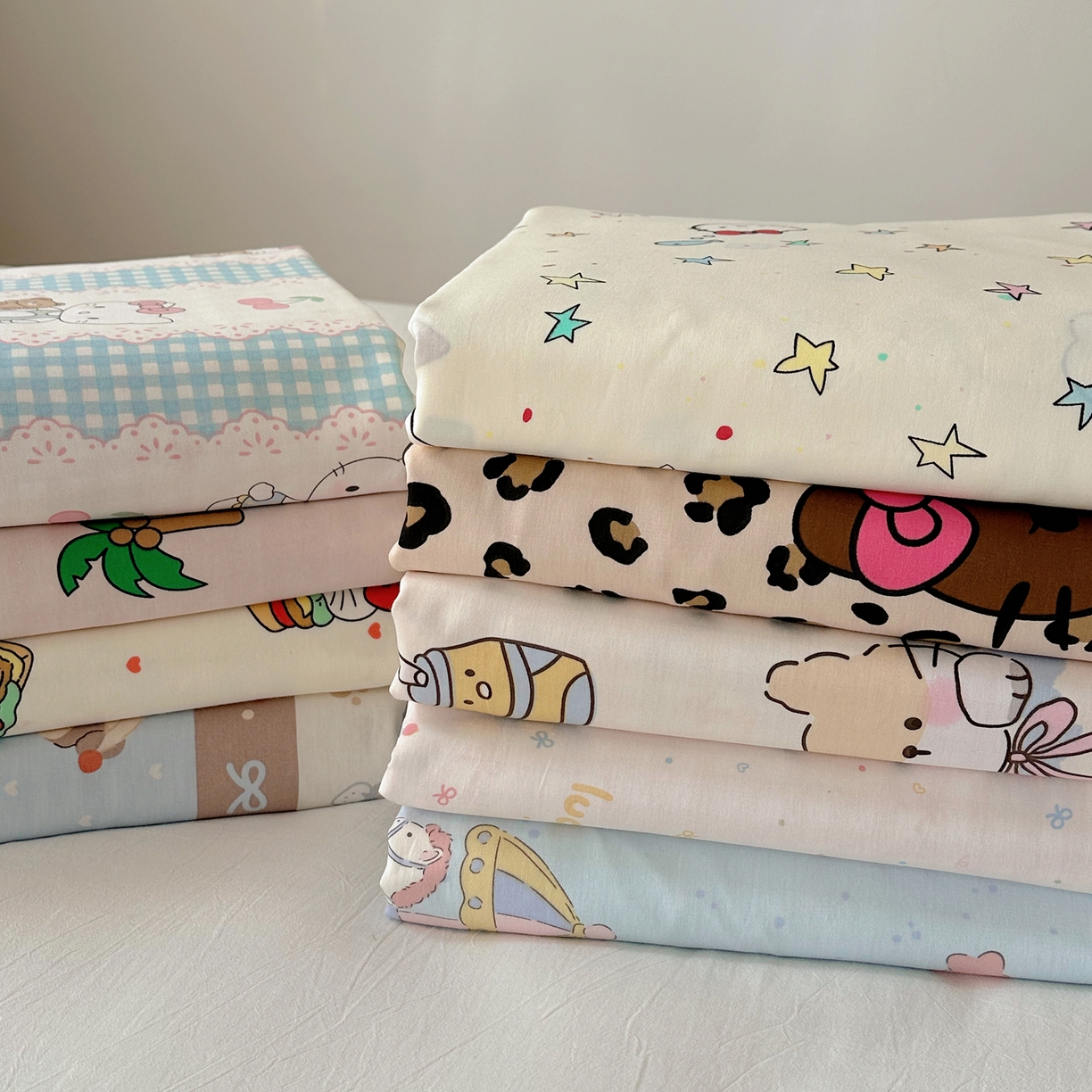 91家纺网 家纺一手货源 找家纺 六巷胡同 2026新款40支全棉13070INS卡通单品被套 组合叠拍图