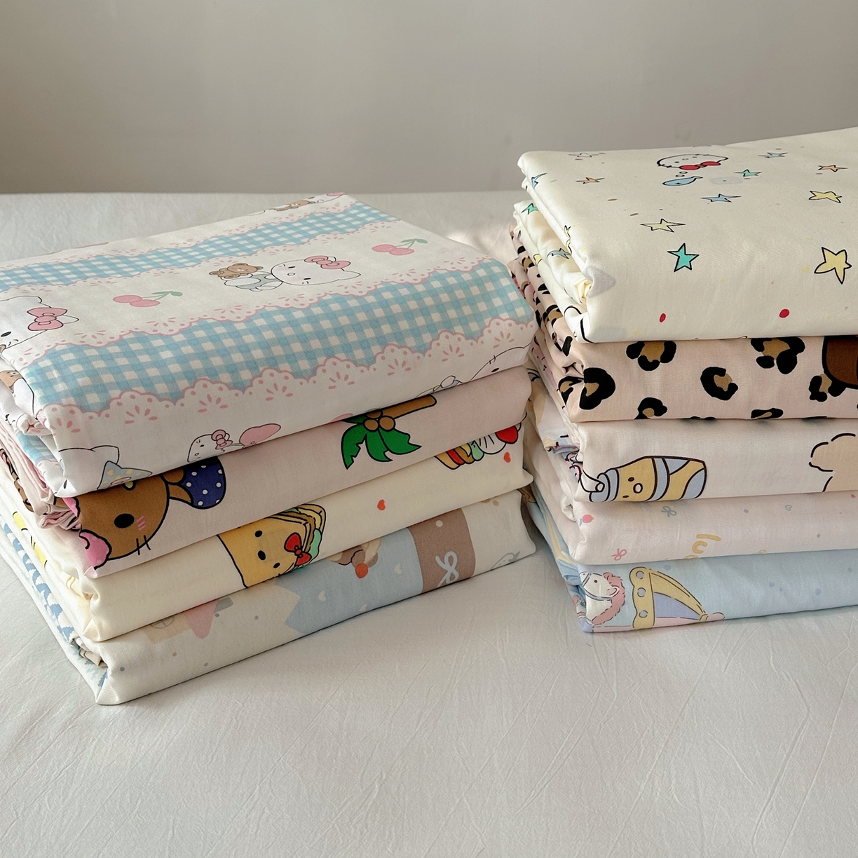 91家纺网 家纺一手货源 找家纺 六巷胡同 2026新款40支全棉13070INS卡通单品被套 组合叠拍图