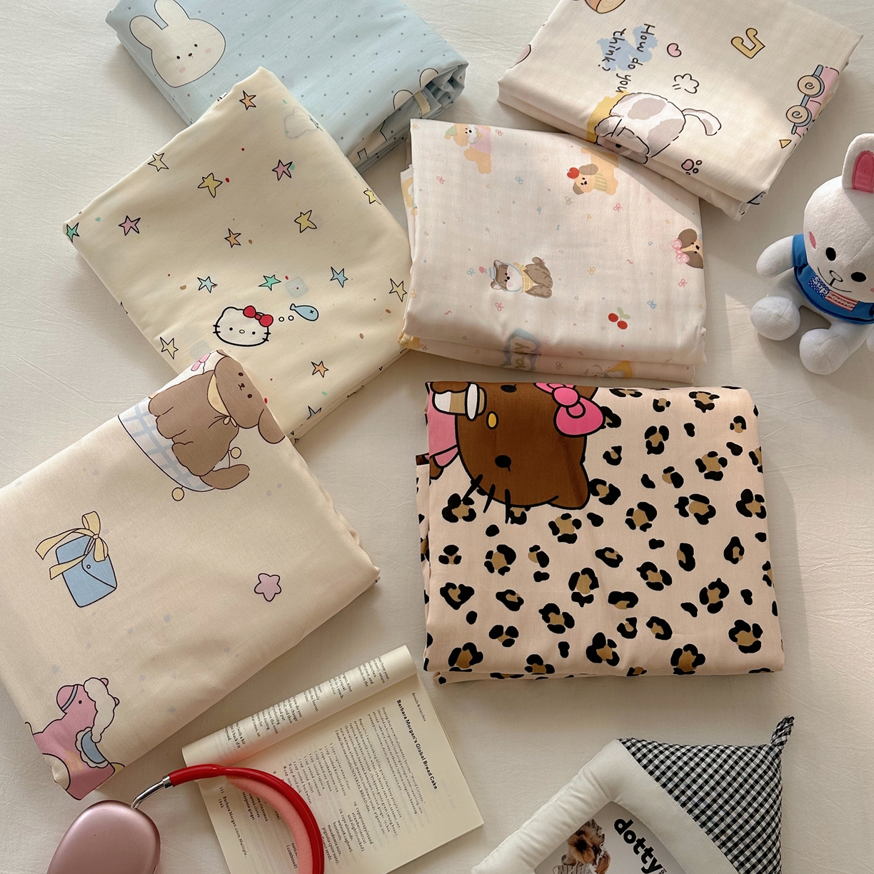 91家纺网 家纺一手货源 找家纺 六巷胡同 2026新款40支全棉13070INS卡通单品被套 组合叠拍图