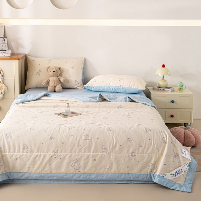 91家纺网 家纺一手货源 找家纺 红日子纺织品 2026新款全棉印花夏被夏凉被空调被 星空熊