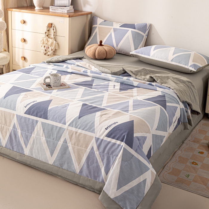 91家纺网 家纺一手货源 找家纺 红日子纺织品 2026新款全棉印花夏被夏凉被空调被 悠然海岸