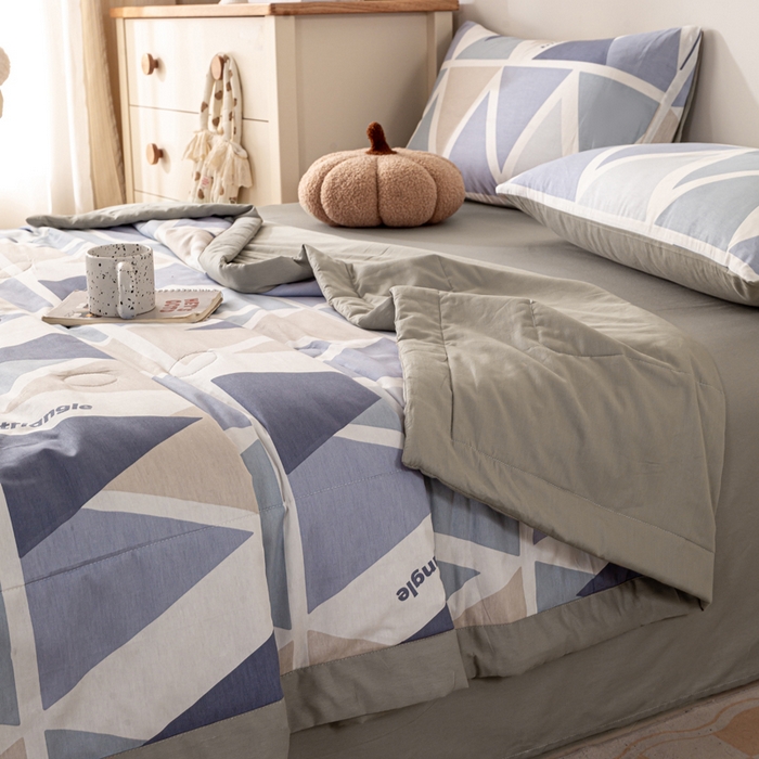 91家纺网 家纺一手货源 找家纺 红日子纺织品 2026新款全棉印花夏被夏凉被空调被 悠然海岸