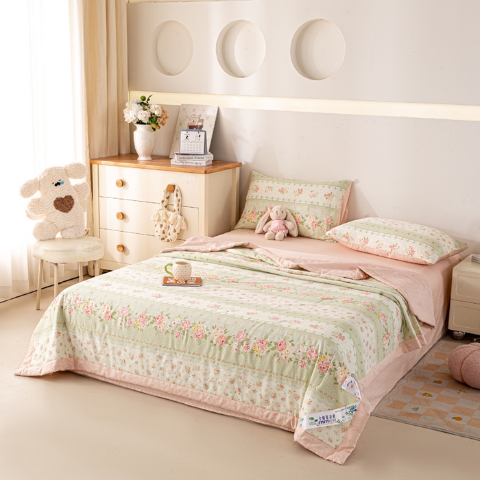 91家纺网 家纺一手货源 找家纺 红日子纺织品 2026新款全棉印花夏被夏凉被空调被 云边花漾