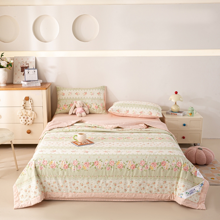 91家纺网 家纺一手货源 找家纺 红日子纺织品 2026新款全棉印花夏被夏凉被空调被 云边花漾