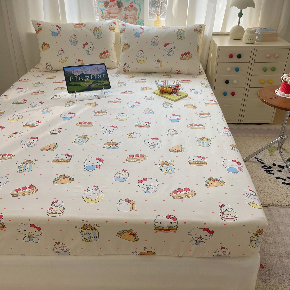 91家纺网 家纺一手货源 找家纺 六巷胡同 2026新款40支全棉13070INS卡通单品床笠 爱心汉堡喵