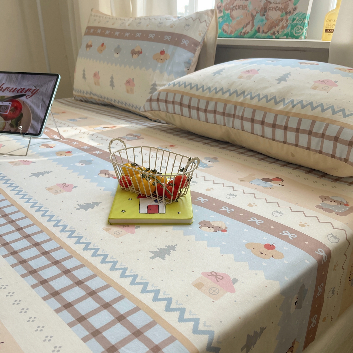 91家纺网 家纺一手货源 找家纺 六巷胡同 2026新款40支全棉13070INS卡通单品床笠 费尔岛狗狗