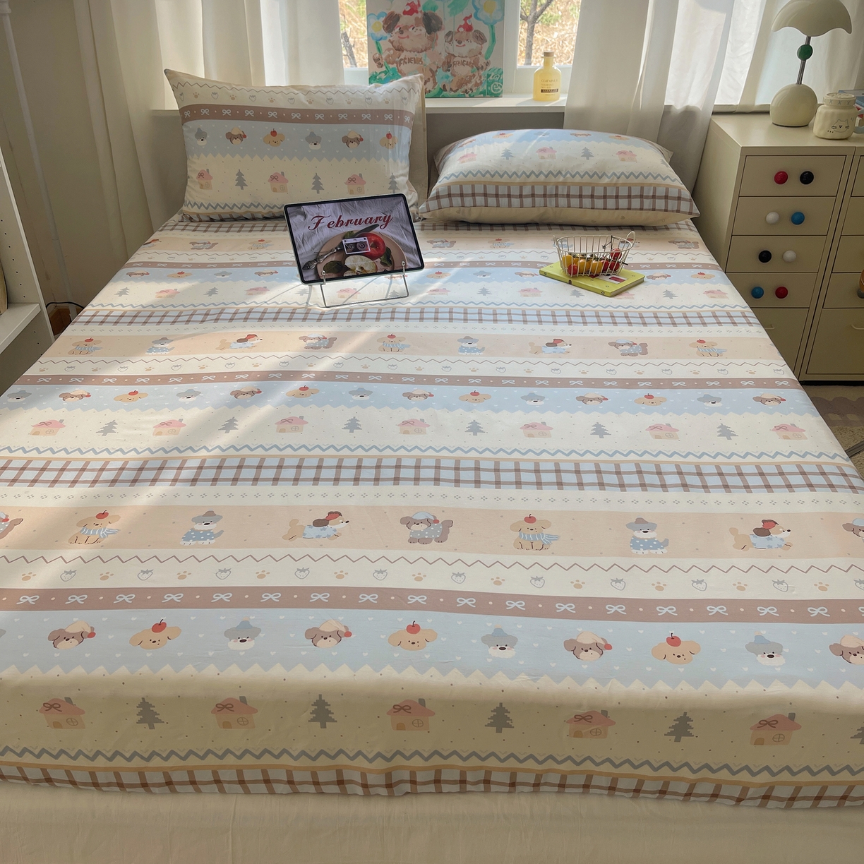 91家纺网 家纺一手货源 找家纺 六巷胡同 2026新款40支全棉13070INS卡通单品床笠 费尔岛狗狗