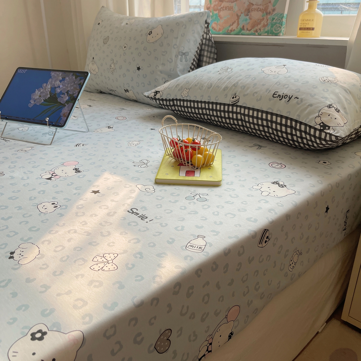 91家纺网 家纺一手货源 找家纺 六巷胡同 2026新款40支全棉13070INS卡通单品床笠 海盐豹纹猫