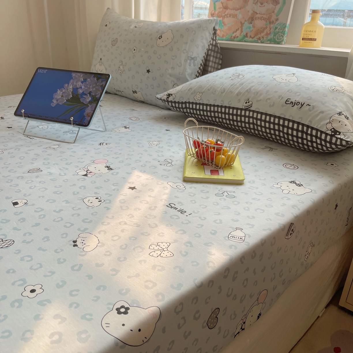 91家纺网 家纺一手货源 找家纺 六巷胡同 2026新款40支全棉13070INS卡通单品床笠 海盐豹纹猫